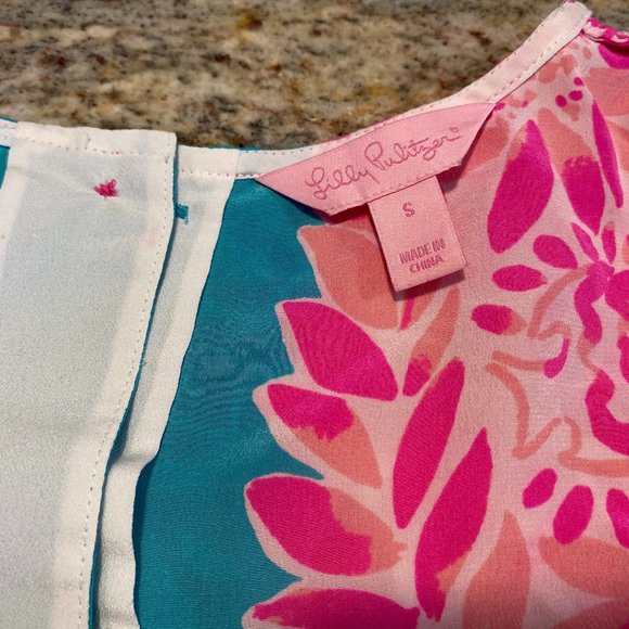 Lilly Pulitzer Iona Silk Shell Tropical Dreams - Small - Picture 7 of 16